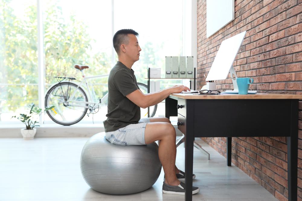Let's dive into the ergonomic insights provided by ergonomic experts on whether exercise balls make good office chairs or not.